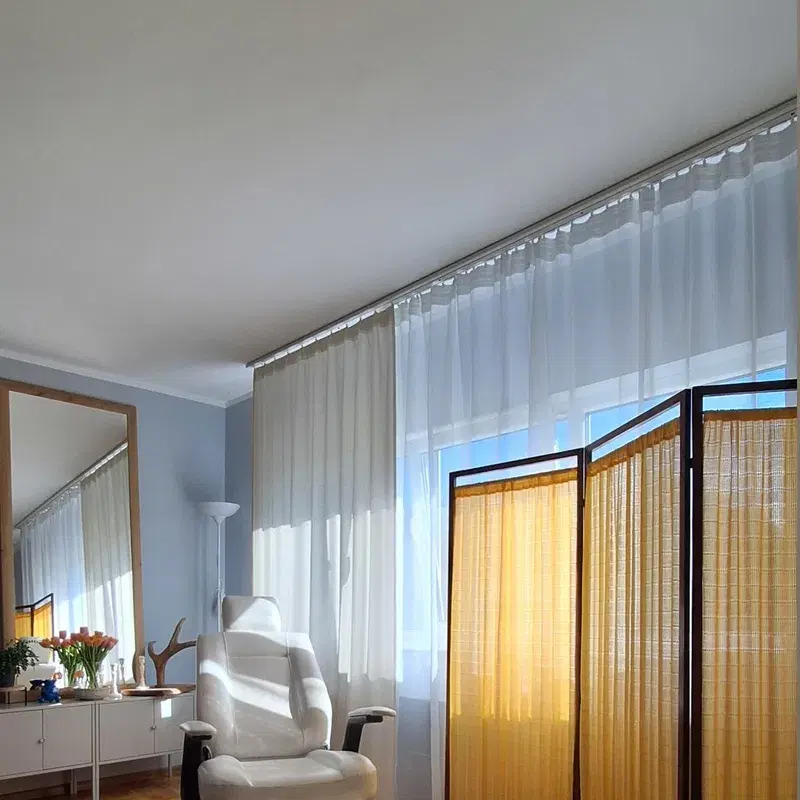 TREATMENT CHAIR / LOUNGER