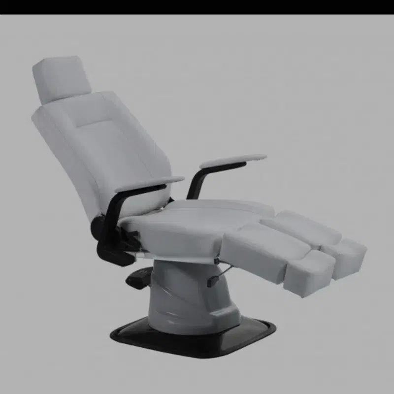 TREATMENT CHAIR / LOUNGER