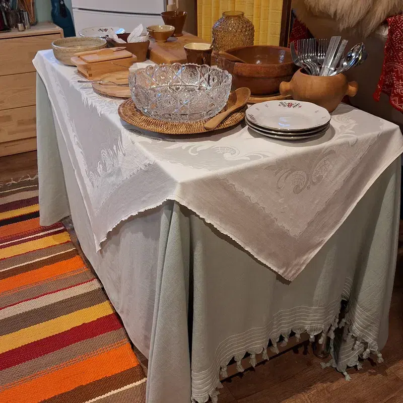 STAINLESS STEEL PREP TABLE