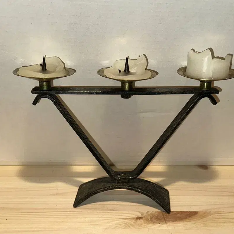 candle holder 🕯️