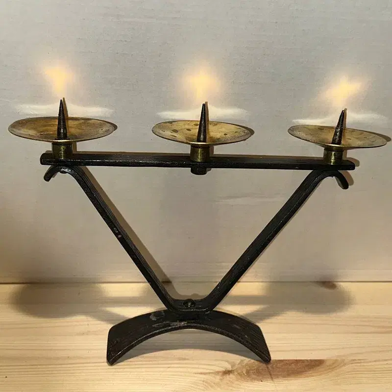 candle holder 🕯️