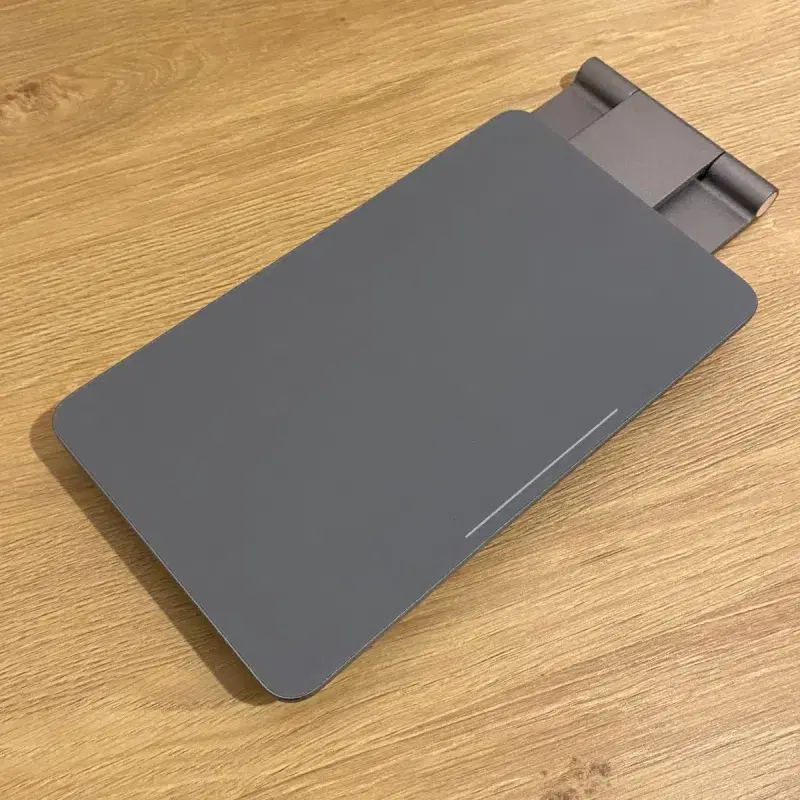 Magnetiline alus iPadile / Magnetic stand for iPad Lululook