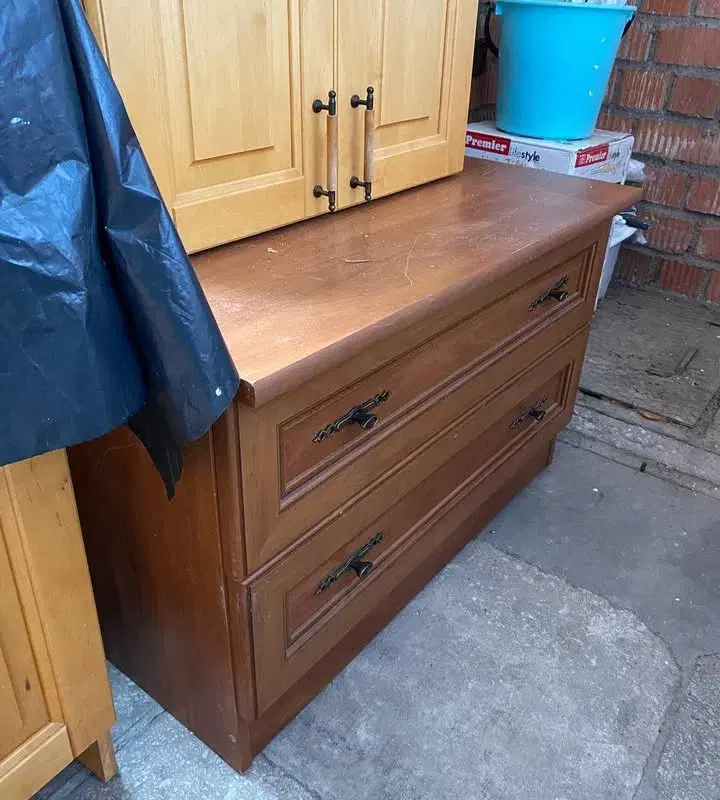 Puidust tumba / Wooden drawer