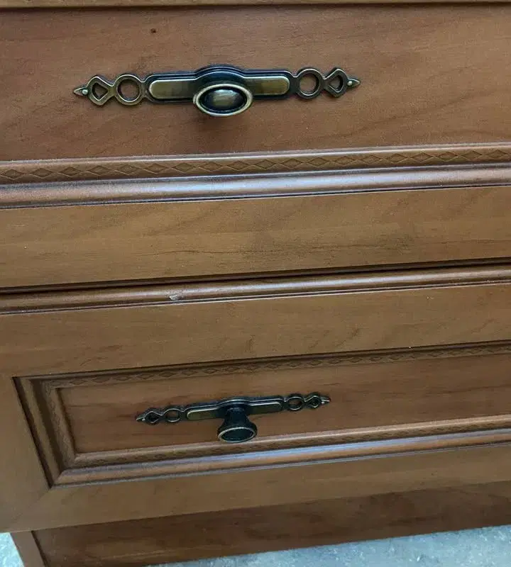 Puidust tumba / Wooden drawer