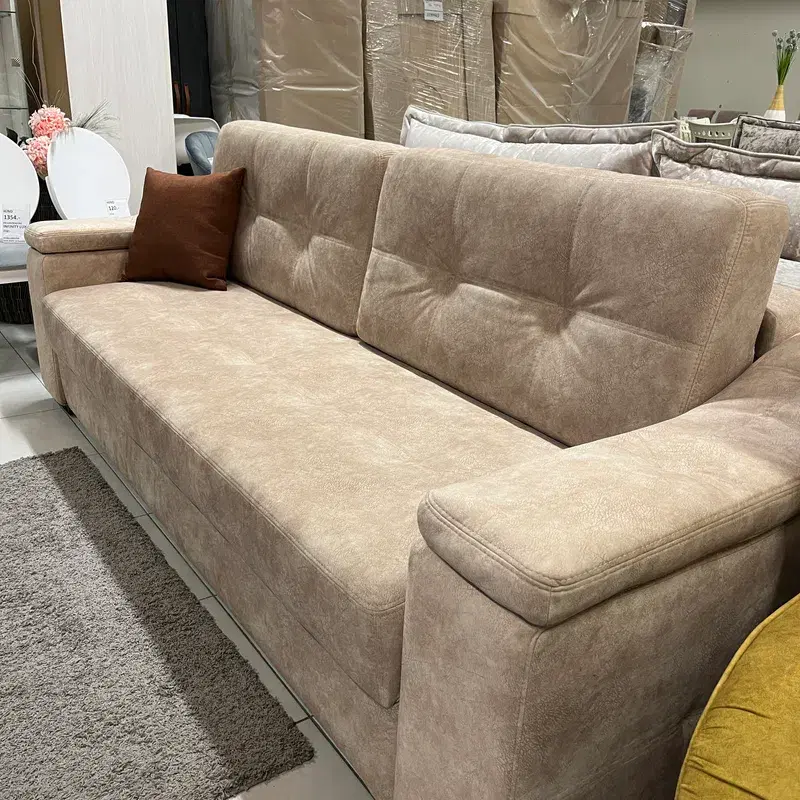 3-kohaline diivanvoodi pesukastiga