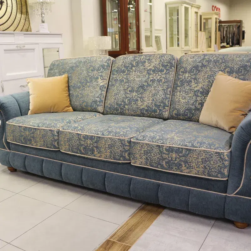 3-kohaline diivanvoodi pesukastiga